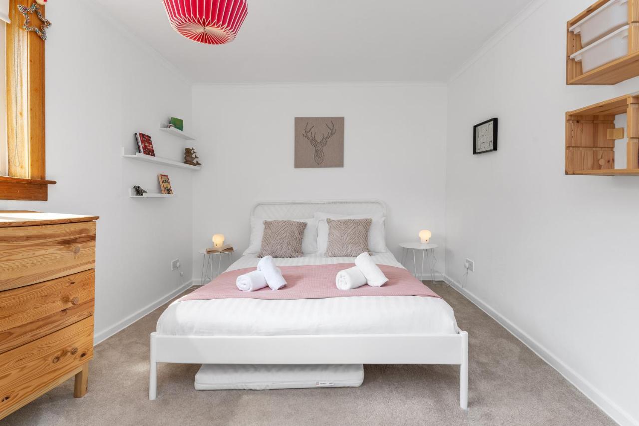 Cozy With Character Cheerful Home With Garden At Leith Links Park إدنبرة المظهر الخارجي الصورة